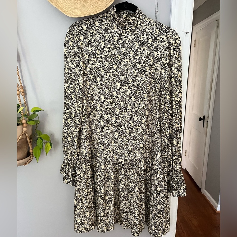 & OTHER STORIES Voluminous Sleeve Cupro Mini Dress Yellow Floral - Picture 3 of 3